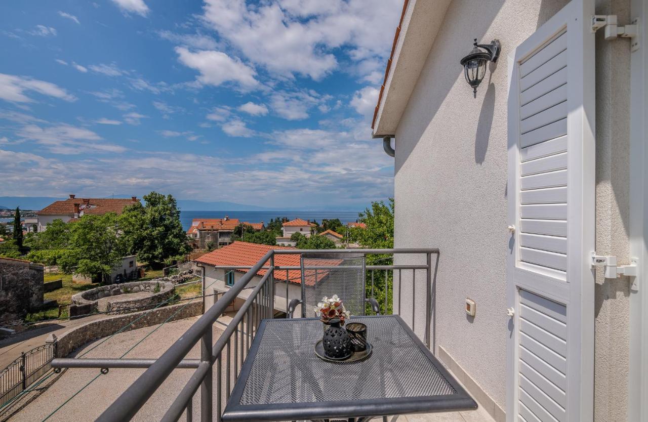 Apartment Marina Malinska Exterior photo